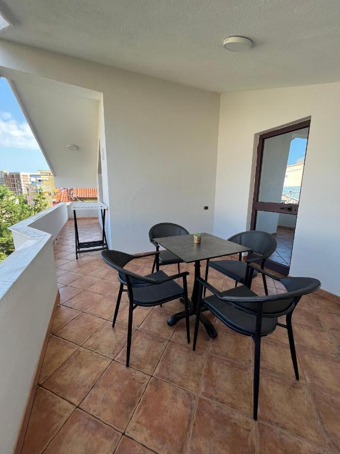 Villa Sokoli, Enjoy Sunset At This Spacious Apartment Тирана Экстерьер фото