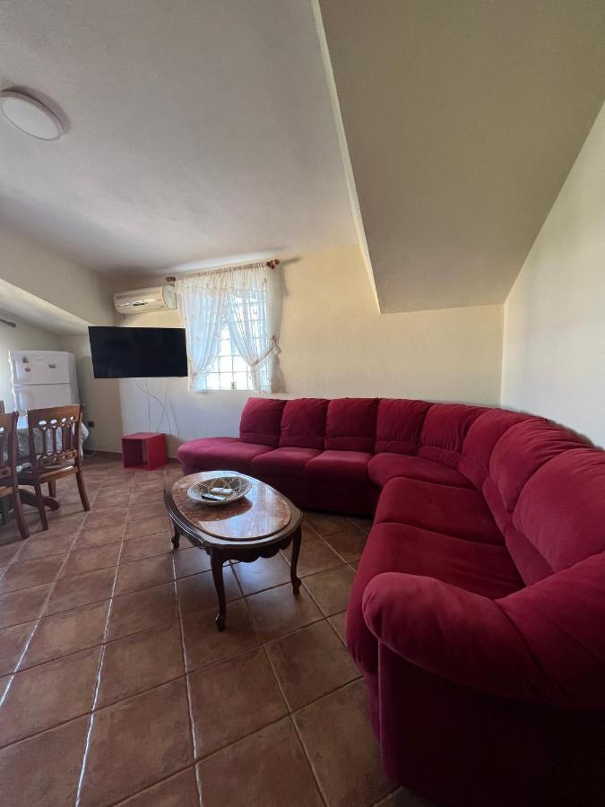 Villa Sokoli, Enjoy Sunset At This Spacious Apartment Тирана Экстерьер фото