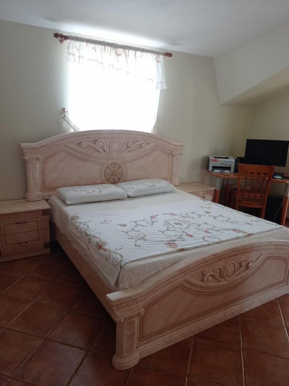 Villa Sokoli, Enjoy Sunset At This Spacious Apartment Тирана Экстерьер фото